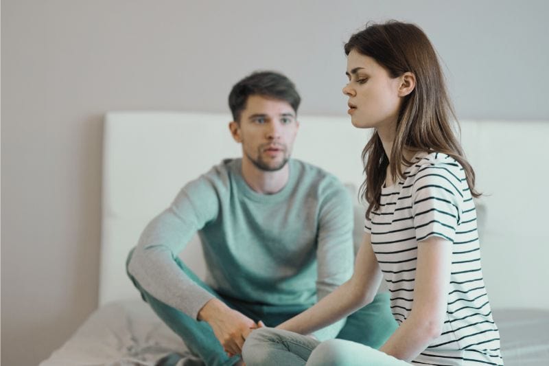 Junges Paar im Streit, Wenn Liebe weh tut